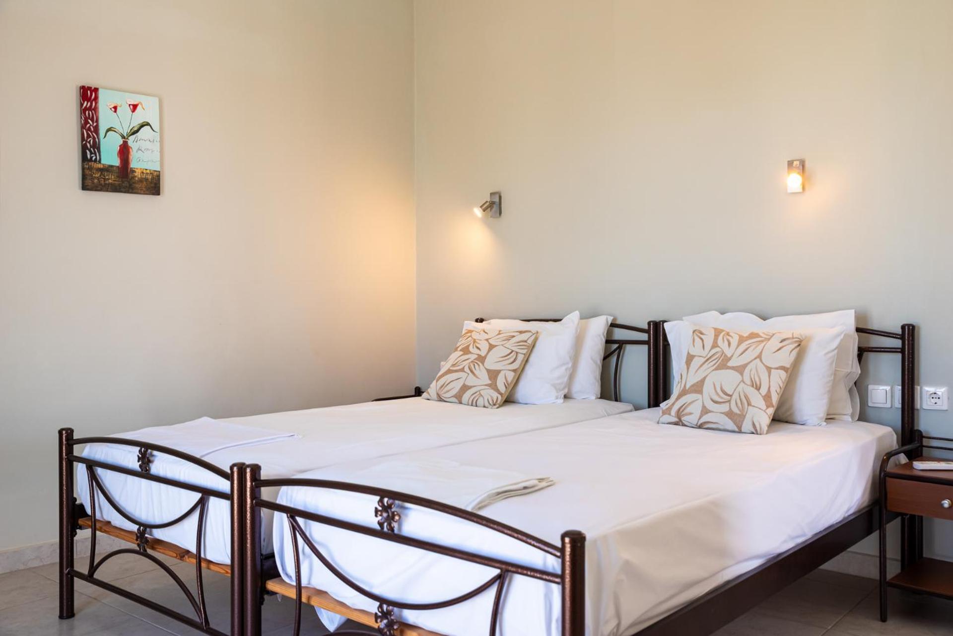 Stratos By Mroom Apartments Makrýgialos Dış mekan fotoğraf