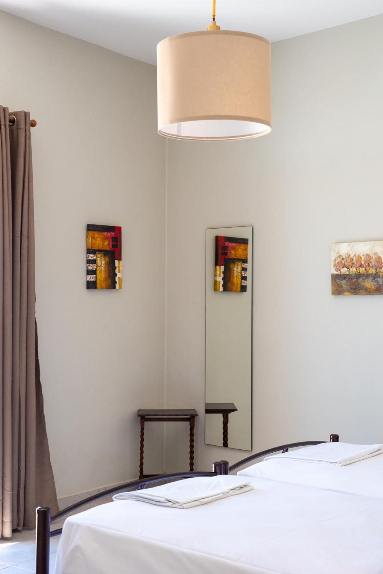 Stratos By Mroom Apartments Makrýgialos Dış mekan fotoğraf