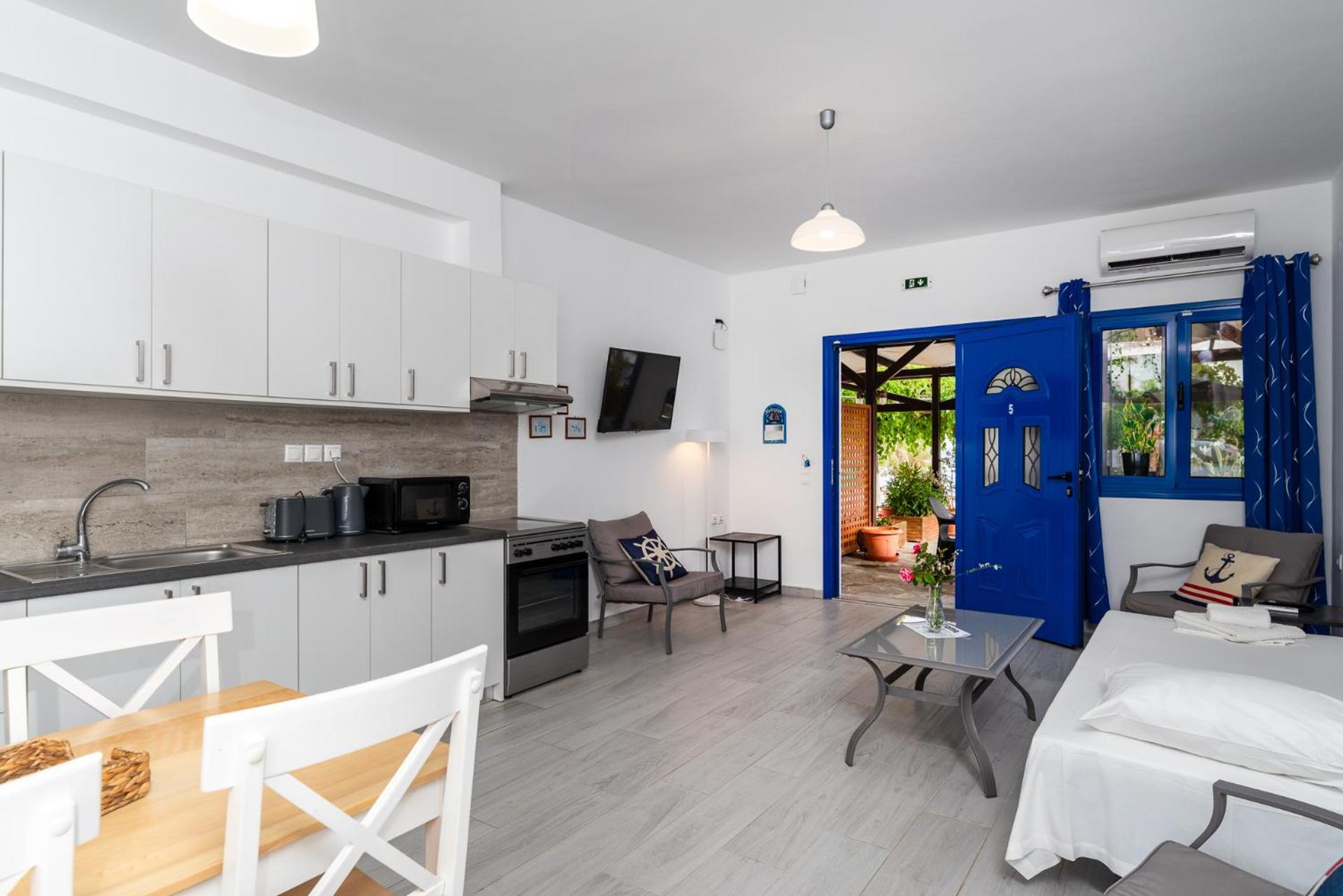 Stratos By Mroom Apartments Makrýgialos Dış mekan fotoğraf