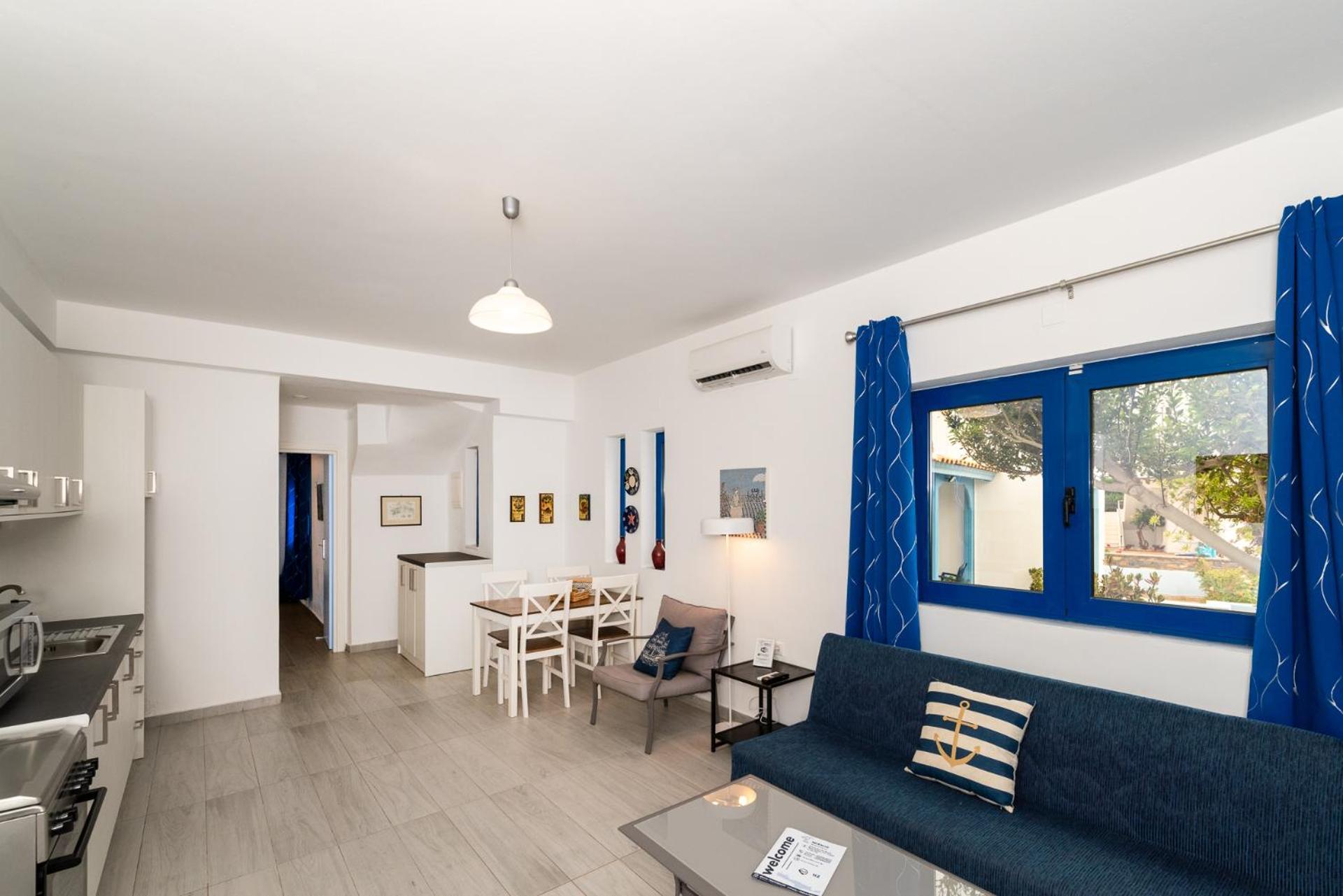 Stratos By Mroom Apartments Makrýgialos Dış mekan fotoğraf